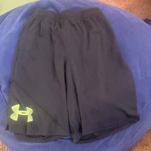Boy’s size youth large Under Armour shorts